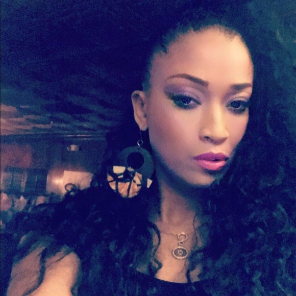 Hello Poshers!!! Welcome to my closet. - Picture 5 of 5